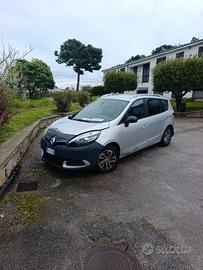 Renault Scenic 1.5 limited 7 posti. diesel