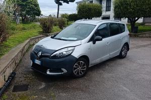 Renault Scenic 1.5 limited 7 posti. diesel