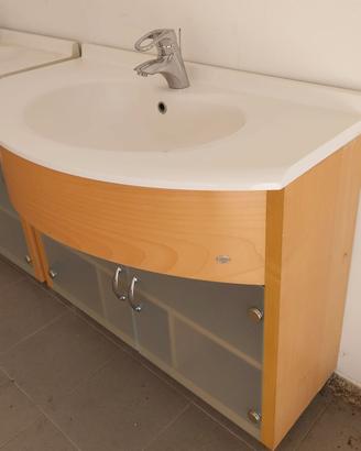 mobile arredo bagno con lavabo