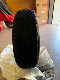 Set 4pz invernali 195/60 R16 93H - GoodYear nuove