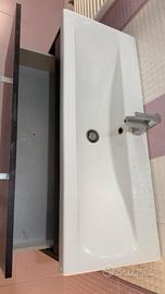 box doccia e lavandino 