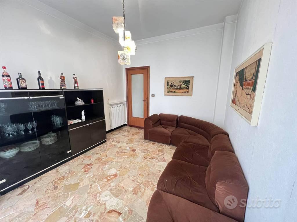 Apartment in Genova, Lazzaretto, Val Polcevera - Altro