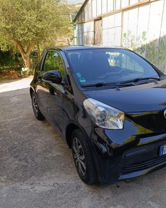 TOYOTA iQ 1.0 cambio manuale solo 80.000 km cert