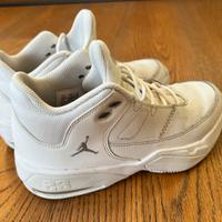 Nike Jordan Max Aura 3