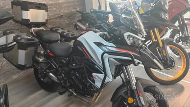 Benelli TRK 702 Trk702 stradale Euro 5+ 2026 full 