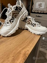 Sneaker arthur di Burberry
