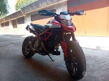 hypermotard 950