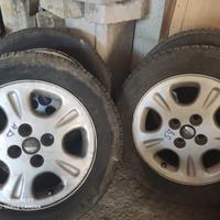 8 gomme e 4 cerchi in lega per lancia e fiat