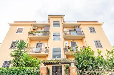 3 LOCALI A MARINO