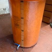 Cisterna 300 litri in vetro resina