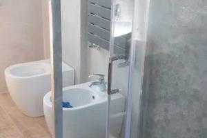Marino trilocale arredato con terrazzo privato