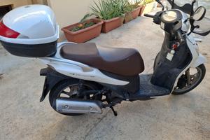 Scooter Suzuki Sixteen 150