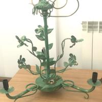 Lampadario in ferro battuto