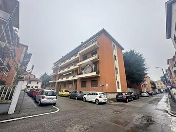 5 LOCALI A PAVIA