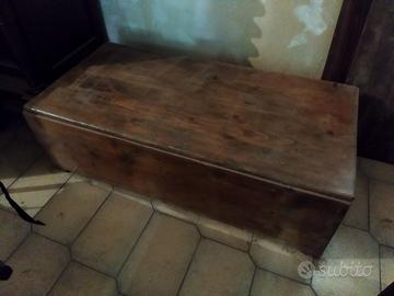 Cassa, baule in legno antiquariato arte povera