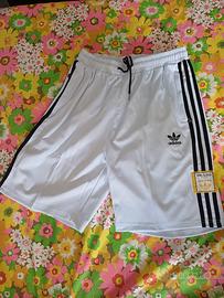 pantaloncini adidas 
