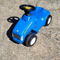 Trattore NEW HOLLAND per bambini NH T6010