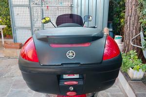 porta bauletto e bauletto per TMAX 