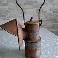antica lampada a carburo