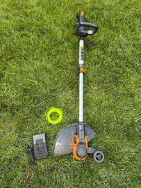Tagliabordi a batteria WORX