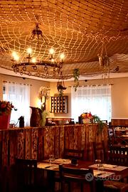 Sedie polipropilene e Tavoli artigianali x Locali