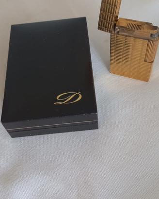 Accendino in oro della DuPont
