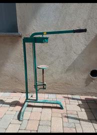 Tappatrice per tappi bottiglie 