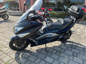 Yamaha TMAX DX