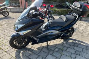 Yamaha TMAX DX