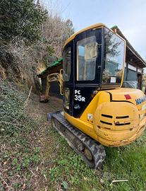 Komatsu pc35r