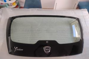 lunotto posteriore lancia Ypsilon  3 serie 