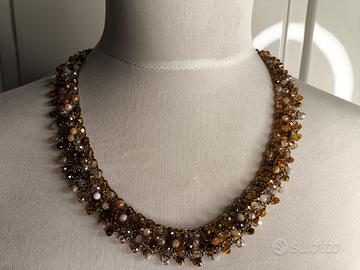 Collana artigianale crochet con perline ambra oro