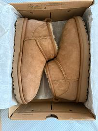 UGG classic ultra mini chestnut