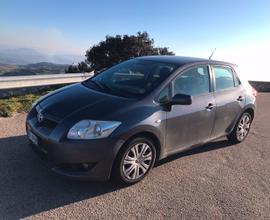 Toyota Auris -2007
