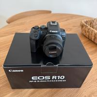 Canon EOS R10 + obiettivo RF-S 18-45mm F4.5.-6.3 I