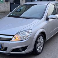 Opel Astra 1.6 T 16V 5 porte Cosmo Unico Proprieta