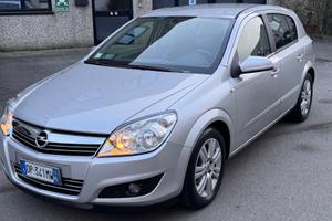 Opel Astra 1.6 T 16V 5 porte Cosmo Unico Proprieta