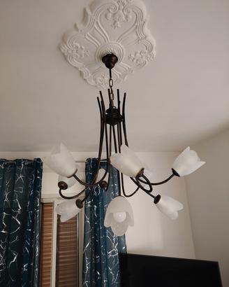 Lampadario in ferro battuto 