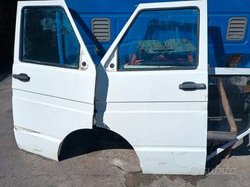 Coppia sportelli Iveco Daily 