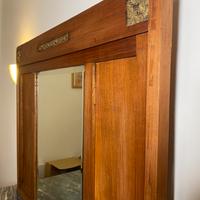 Comò/cassettiera antico con specchiera e marmo