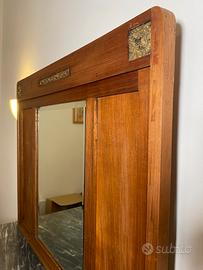 Comò/cassettiera antico con specchiera e marmo