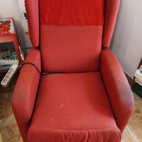 Poltrona Elettrica reclinabile color rosso