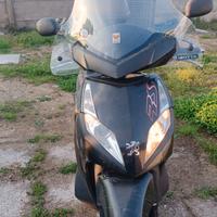 Scooter 300 marciante e revisionato 