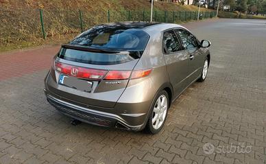 honda civic 2.2 elegance 140 cv 100000 km