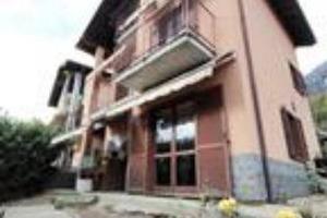Immobile in asta di 222 m² con 4 locali e box auto