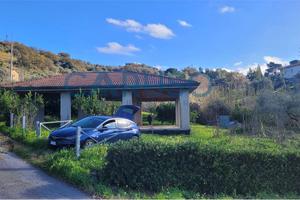 Casa Libera su 4 lati con terreno
