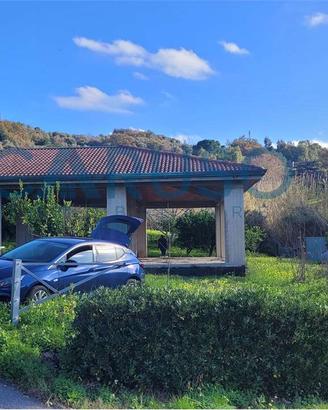 Casa Libera su 4 lati con terreno