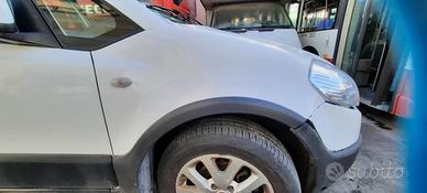 FIAT SEDICI 2010 - PARAFANGO DESTRO