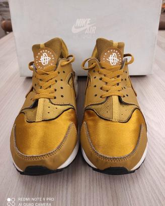 Nike Air Huarache bronzo oro