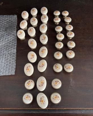 Pomelli ovali e tondi ceramica dipinta vintage